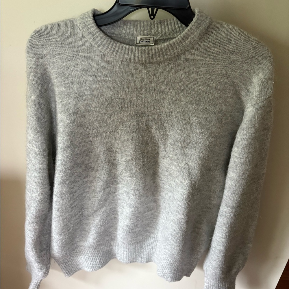 Gray Crew Neck Sweater with Ribbed Trim
